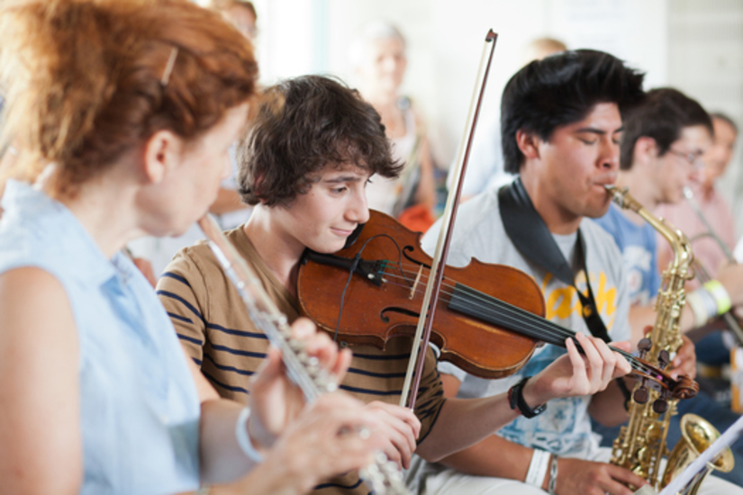 Violon-semi collectif
